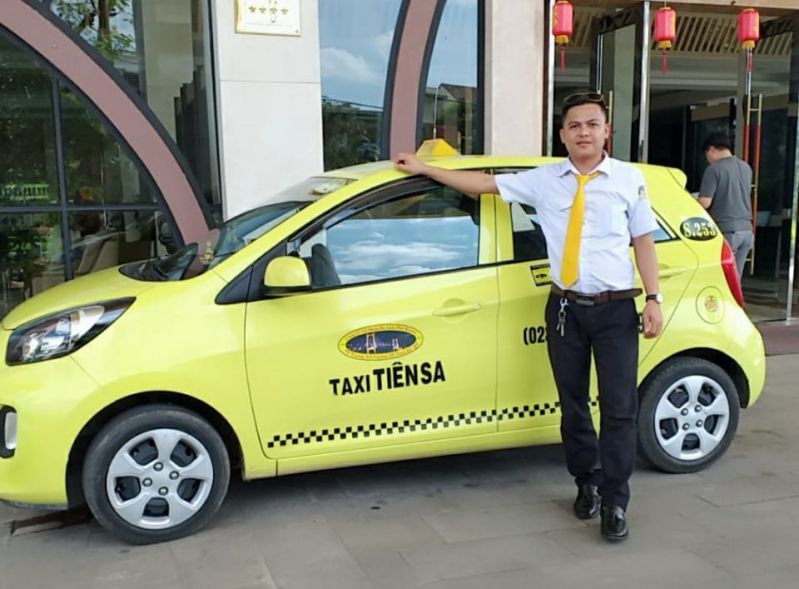 taxi đi hội an