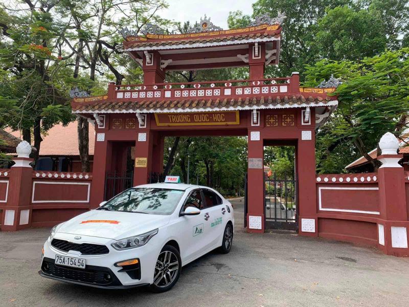 tổng đài xe taxi lăng cô